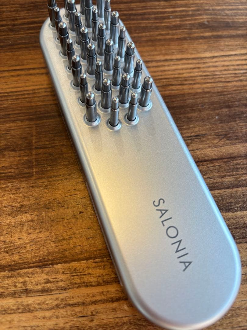 SALONIA EMS Lift Brush 美顔器