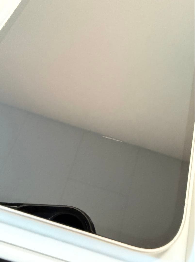 Apple iPhone 13 ホワイト 本体