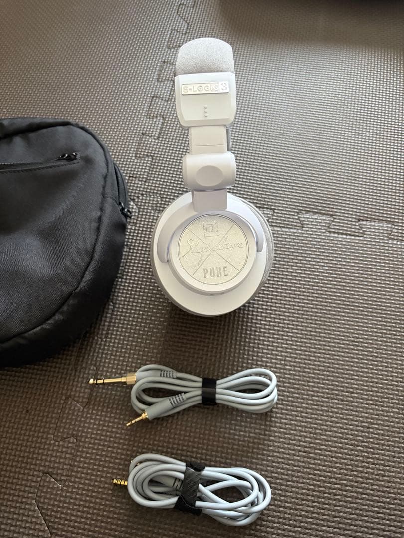 ULTRASONE Signature PURE whiteヘッドホン　箱無