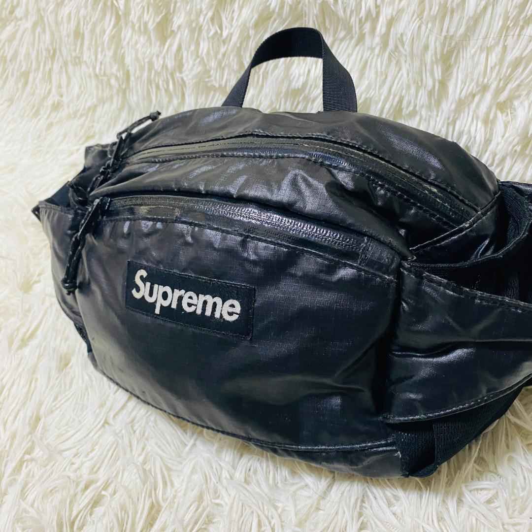 Supreme ボディバッグ 斜めがけ 黒 ブラック ショルダーバッグ