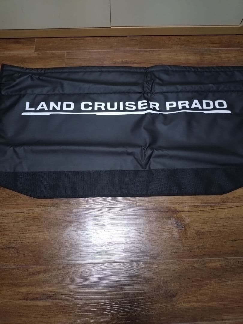 ランドクルーザープラド150系ラゲージプロテクター