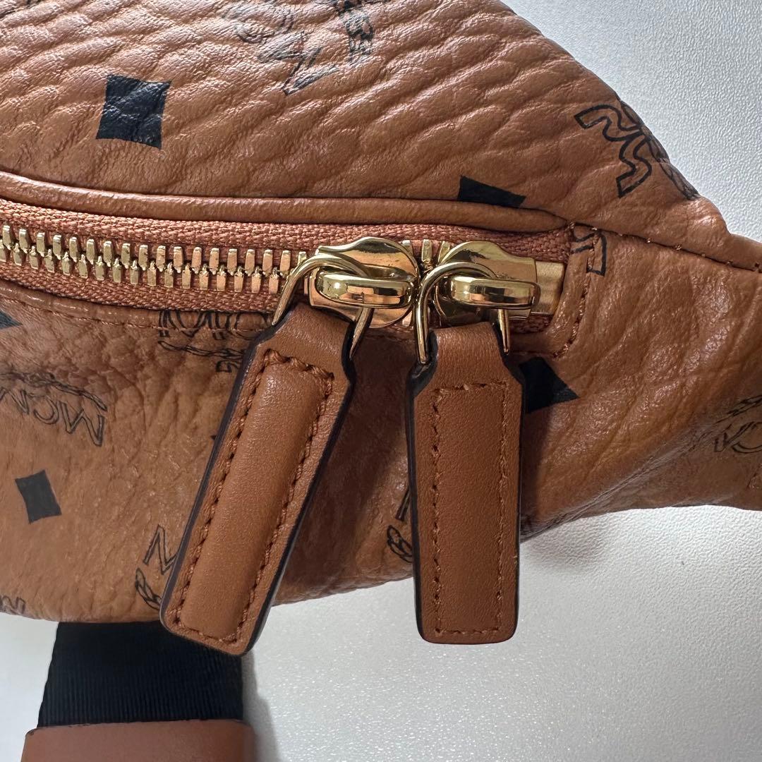 『美品』MCM ボディバッグ ブラウン レザー 036Y