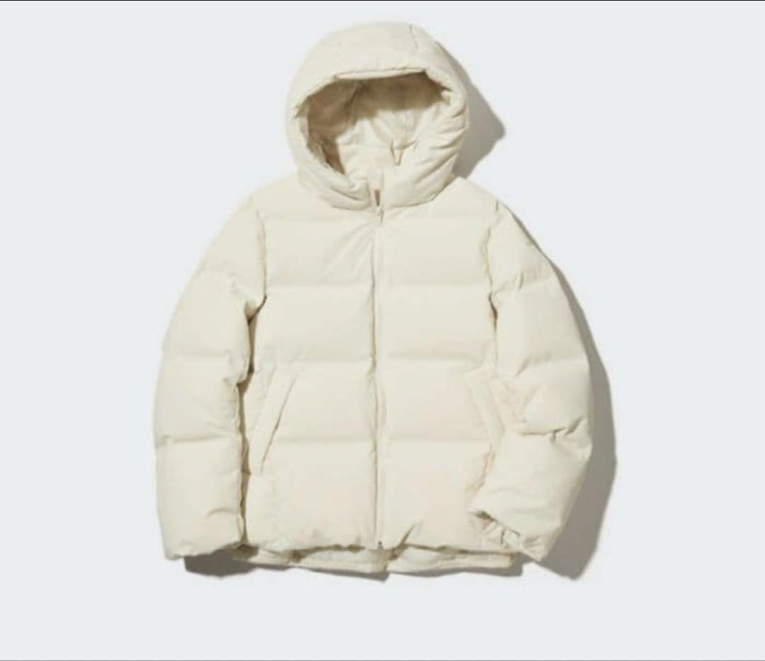 新品未使用　ユニクロ　シームレスダウンパーカー　S オフホワイト