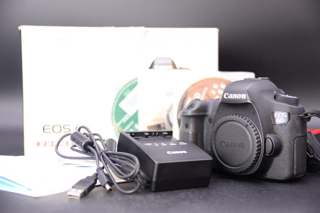 Canon キヤノン EOS 6D ボディ デジタル一眼 EFマウント