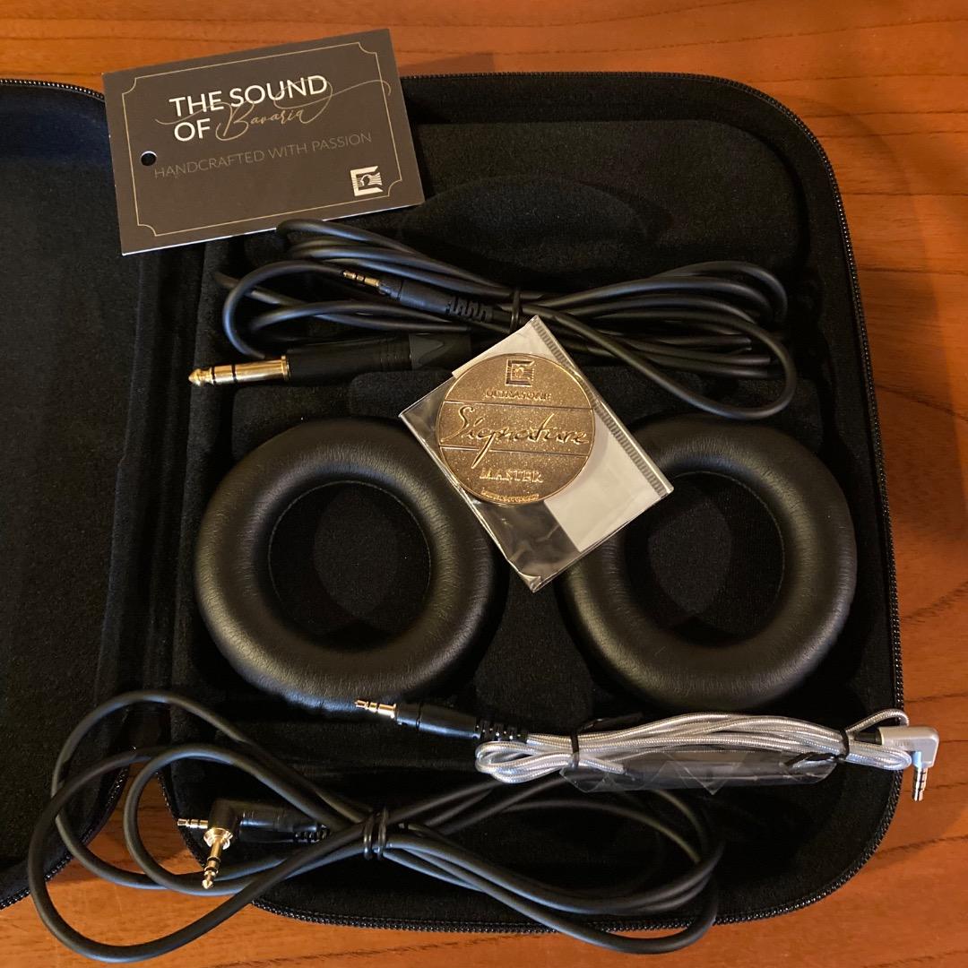 ヘッドホン Ultrasone Signature Master