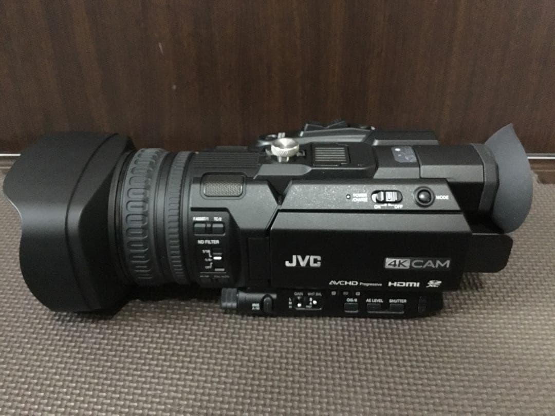 JVC GY-HM175 業務用ビデオカメラ本体、マイク、バック、メモリのセット