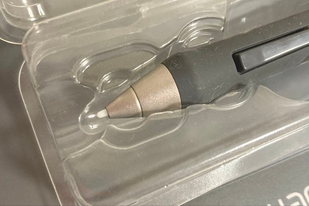 WACOM PTZ-631W/G0　Intuos3　グレー