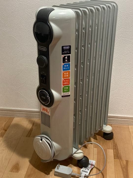 DeLonghi HJ0812 オイルヒーター　デロンギ