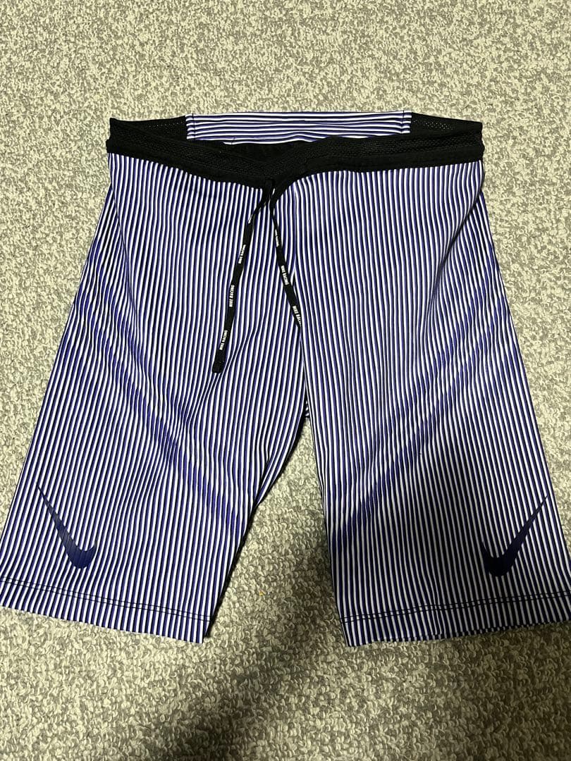 NIKE エアロスイフト　ハーフタイツ　サイズS