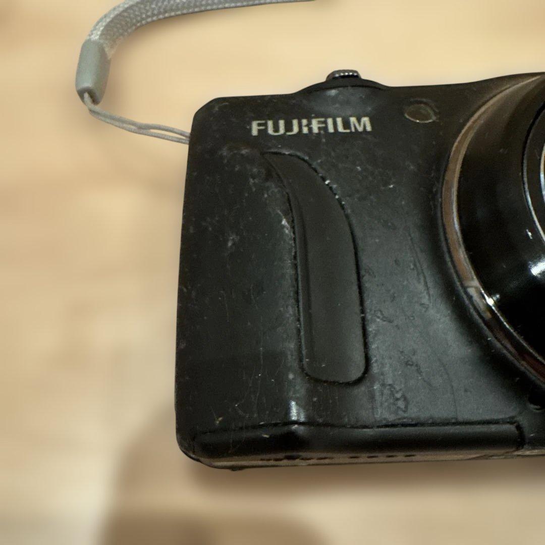 FUJIFILM finepix F770EXR コンパクトカメラ コンデジ