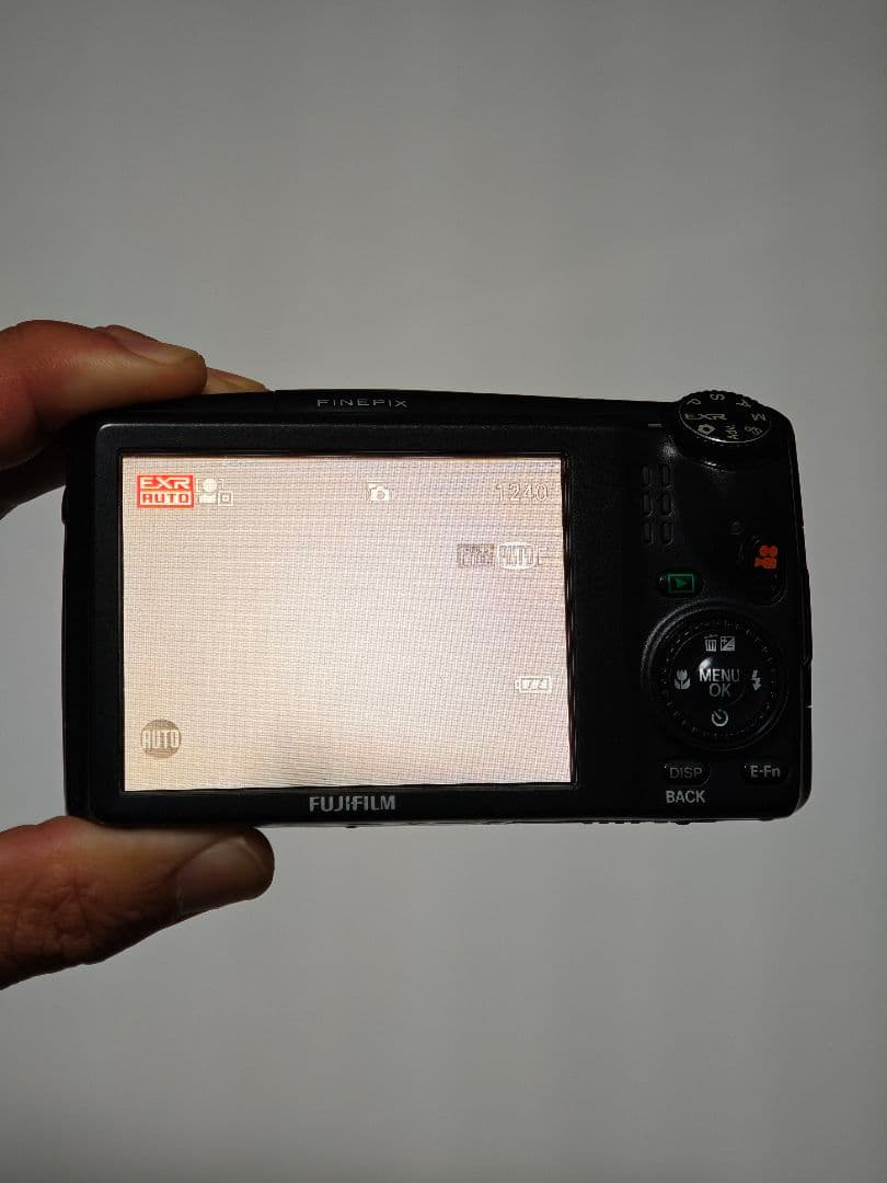 デジタルカメラ Fujifilm FinePix F1000EXR