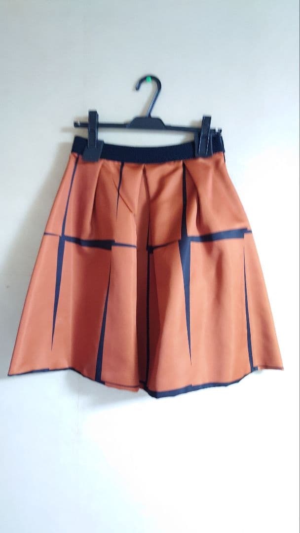 ♪【essence of ANAYI】オレンジ フレアスカート