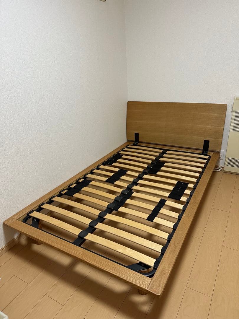 R @要発送日確認様　お取り置き中 最終価格！無印木製セミダブルベッドフレーム