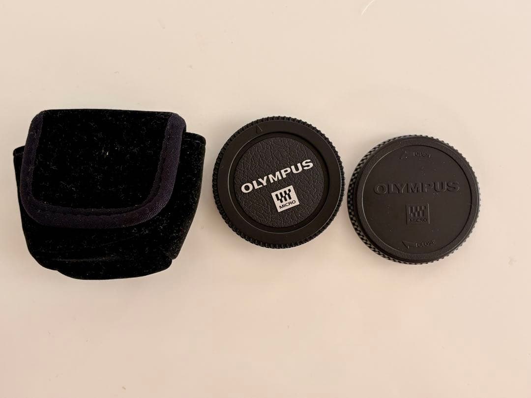 【匿名】ミラーレス一眼カメラ+付属品OLYMPUS PEN Lite E-PL7