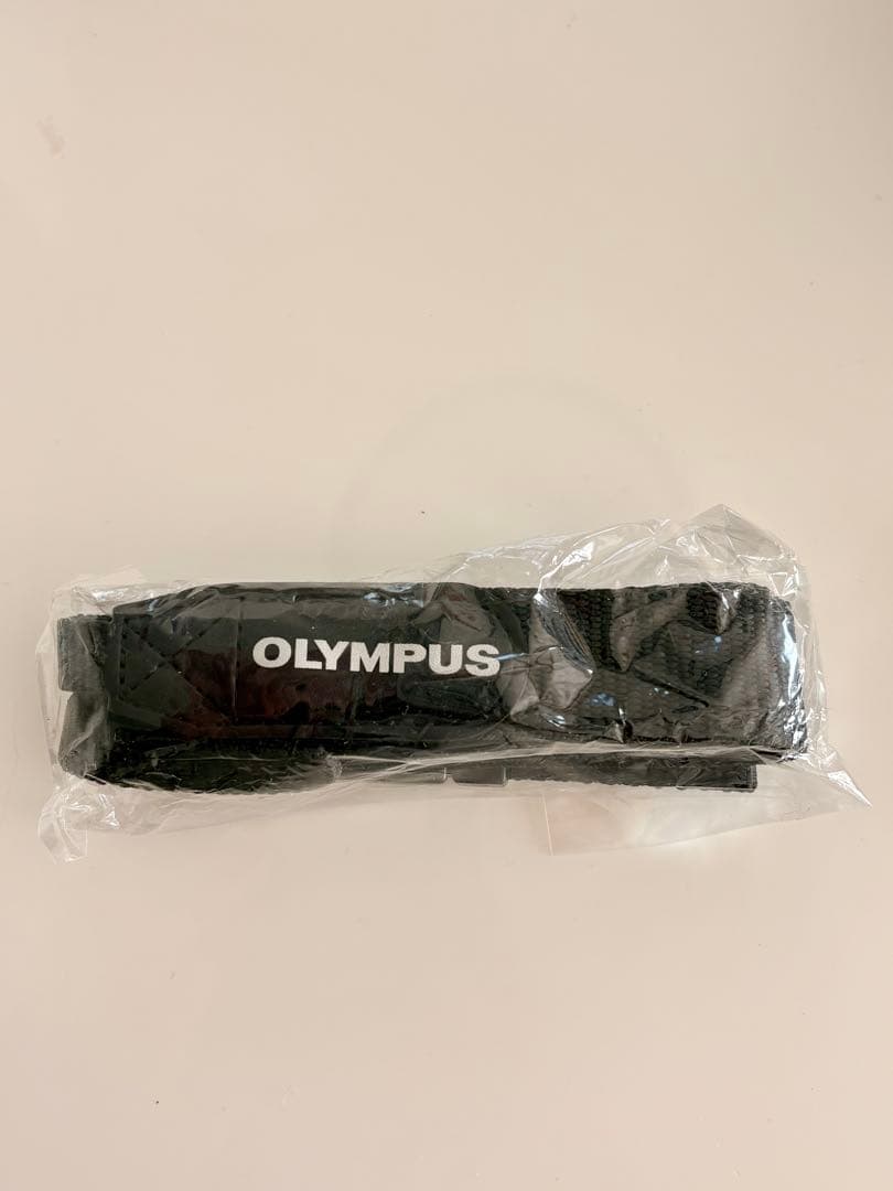 【匿名】ミラーレス一眼カメラ+付属品OLYMPUS PEN Lite E-PL7