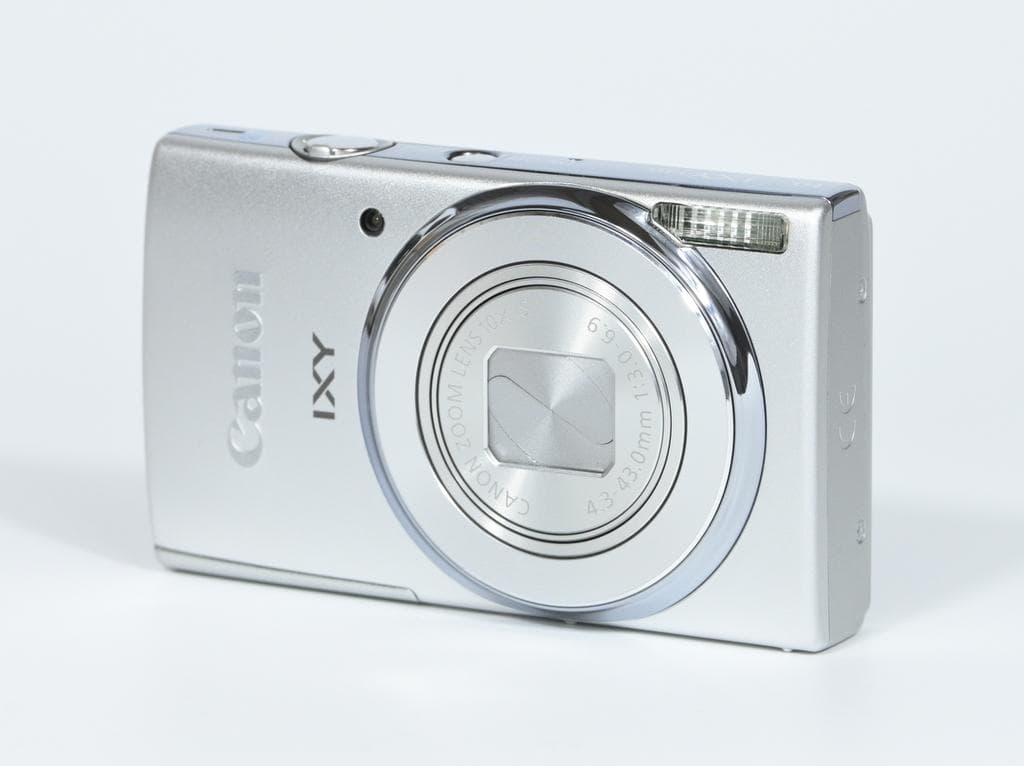 【超美品】 キヤノン　Canon IXY 140 シルバー