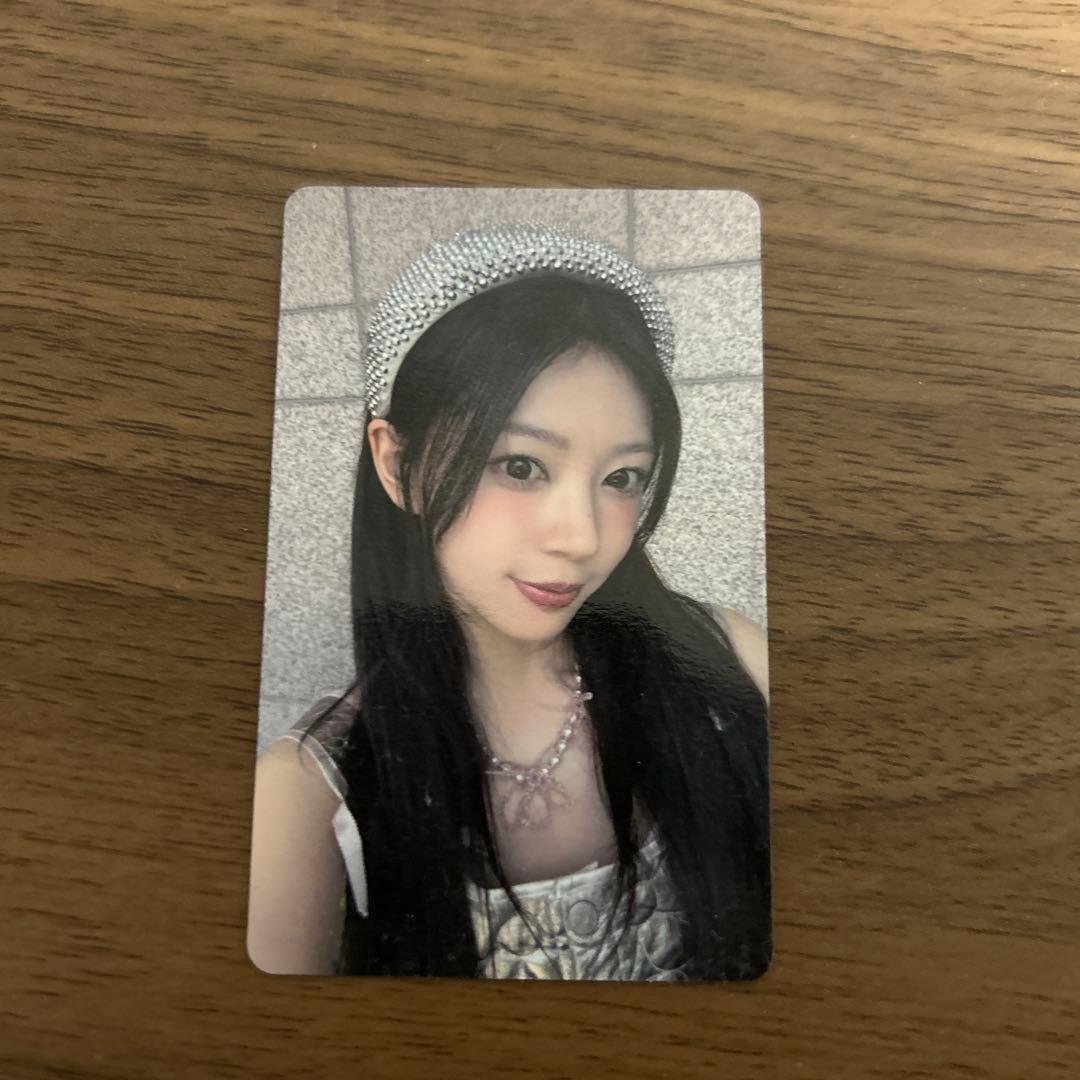 ILLIT GLITTER DAY 会場限定 FC トレカ　モカ