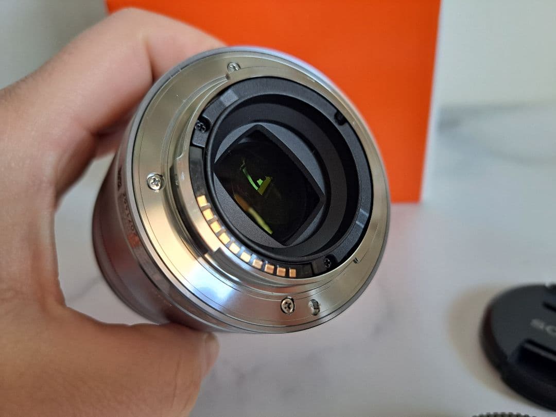 【美品】SONY ZV-E10とマクロレンズのセット　保証有り