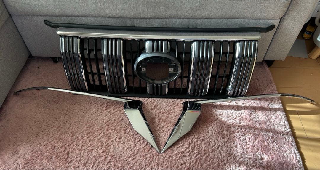 ランドクルーザー プラド150後期 純正フロントグリルセット