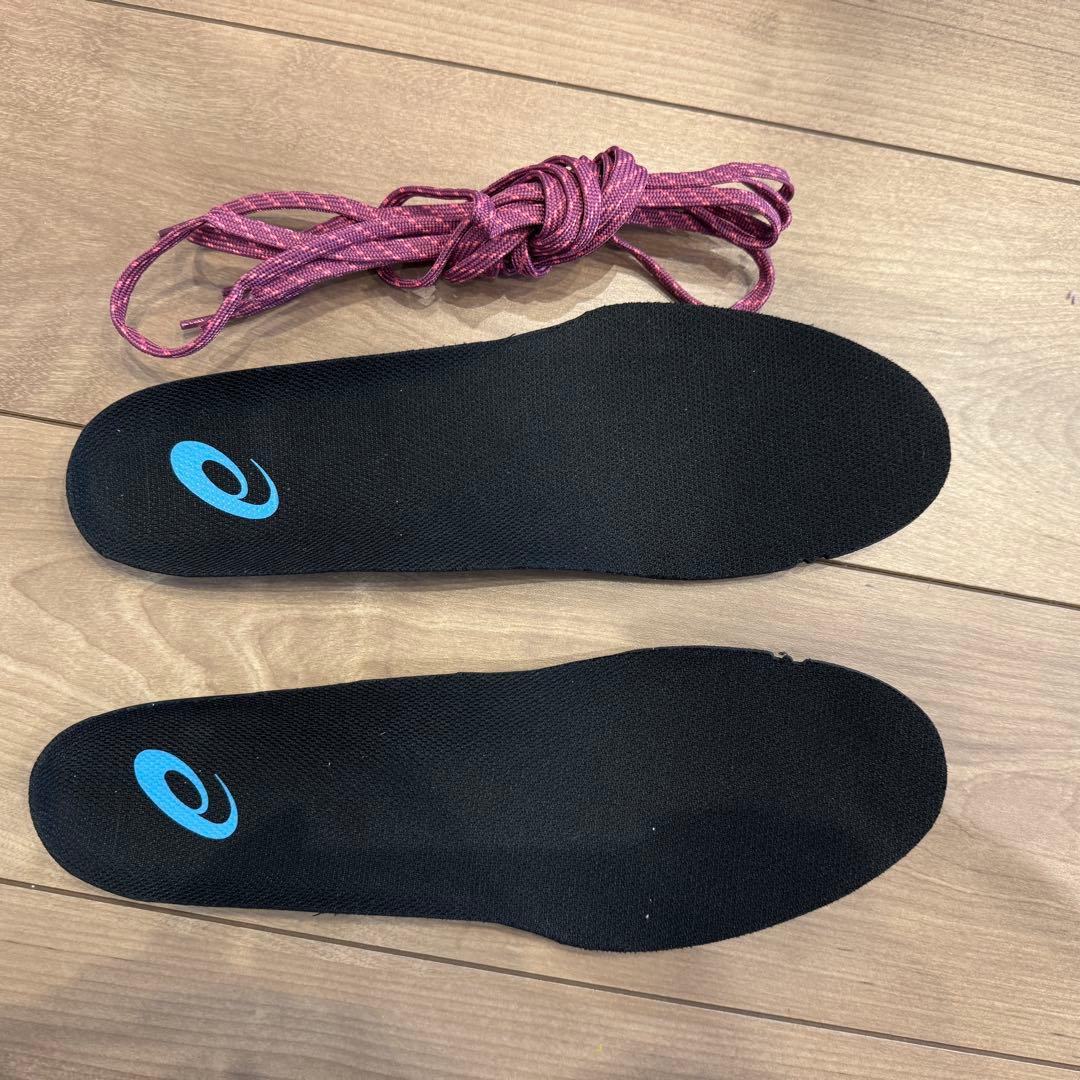 syamiiiiii　asics nova surge low 2 美品