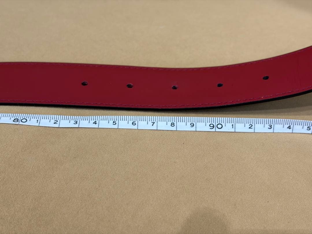 フェラガモ　レザーベルト 黒/赤