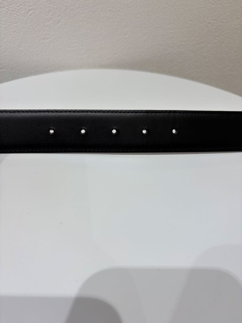 フェラガモ　レザーベルト 黒/赤