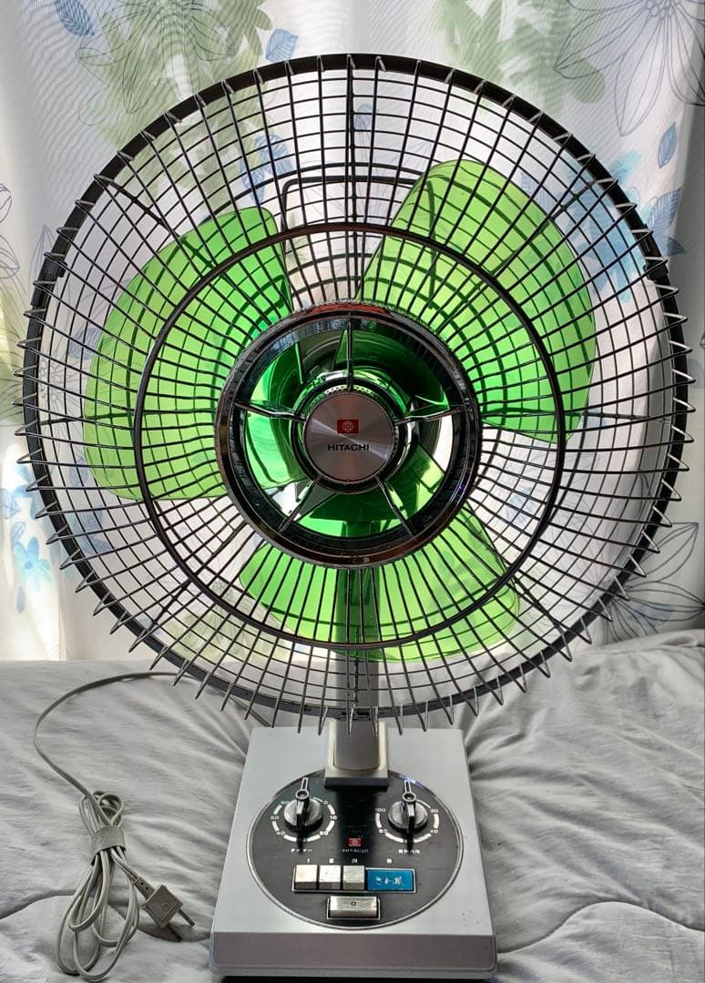 HITACHIさわ風（中古品）レトロ扇風機 D-664 緑色 30cm