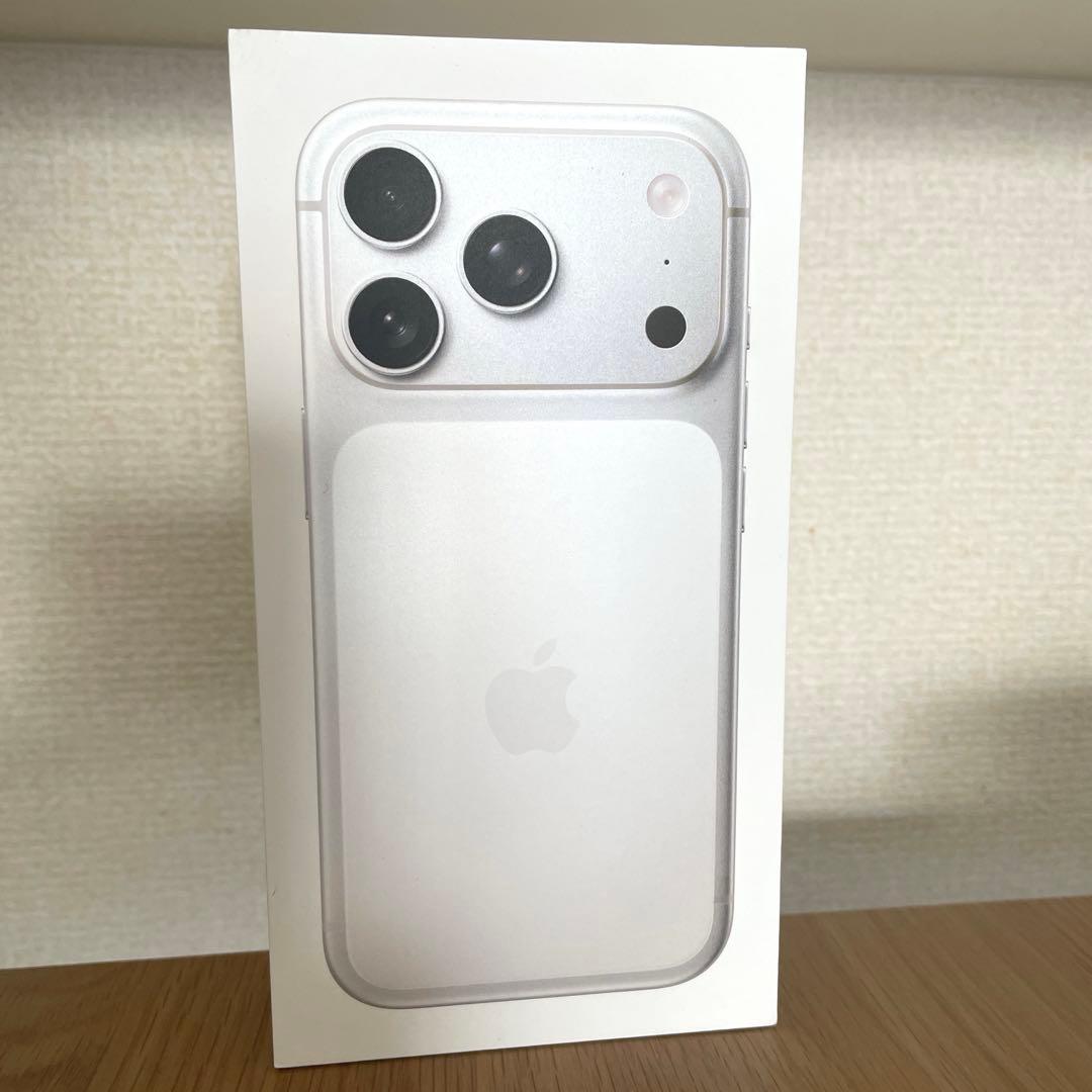 新品未開封 iPhone17Pro 256GB シルバー SIMフリー