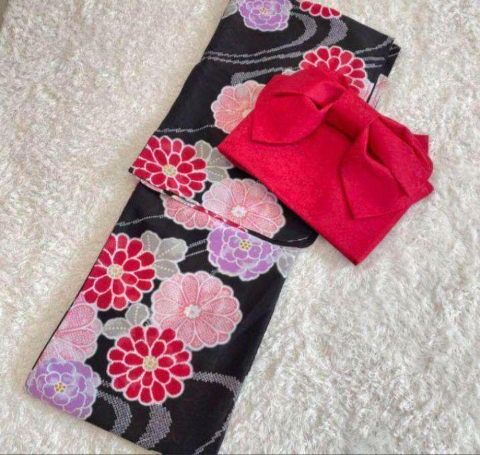 コメント リンク先の作り帯 付き◆◆ノーしわ◆変わり織り菊古典絞り風黒浴衣◆