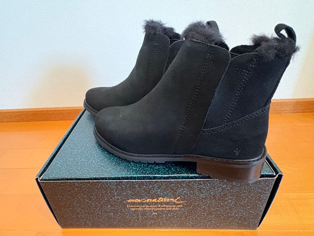 EMU Australia Pioneer ブラック 8