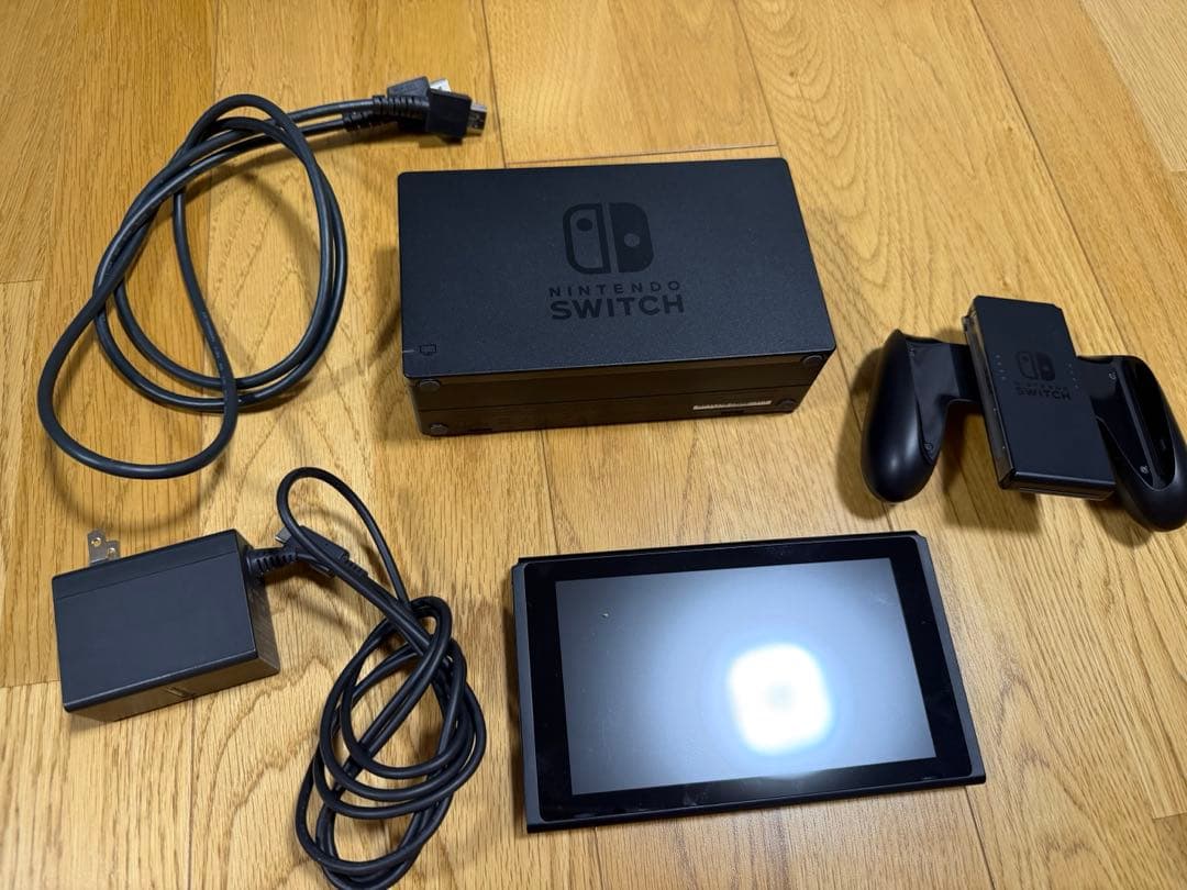 Nintendo Switch 本体 ジョイコンなし