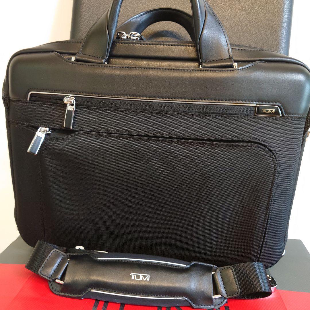 【ほぼ未使用】TUMI 255002D2 ARRIVE ソーヤ・ブリーフケース
