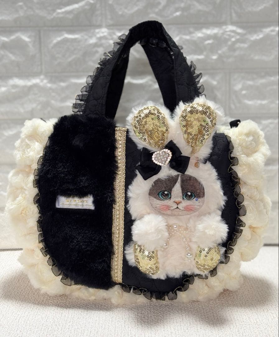 ニ*タ様 コヤンイサムチョン　ハンドメイド　ファーギャザーバッグ　黒うさちゃん