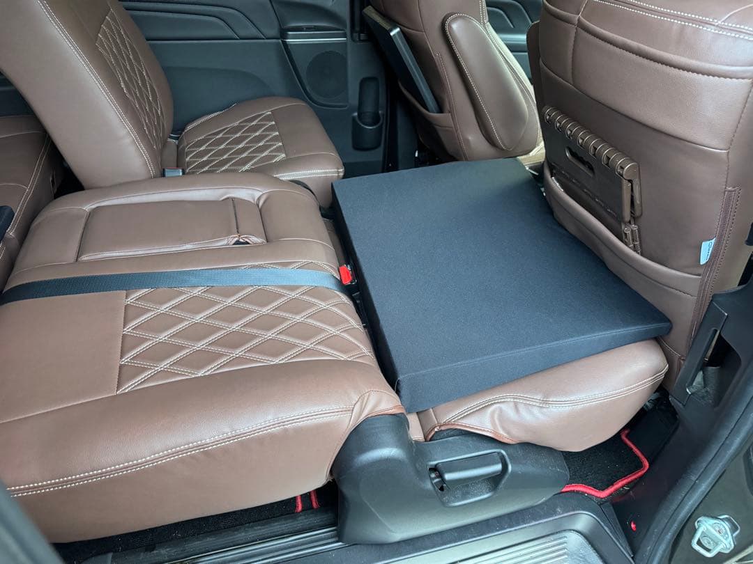 即購入OK！デリカD5 シートフラットクッション 段差解消 車中泊 マット 4個