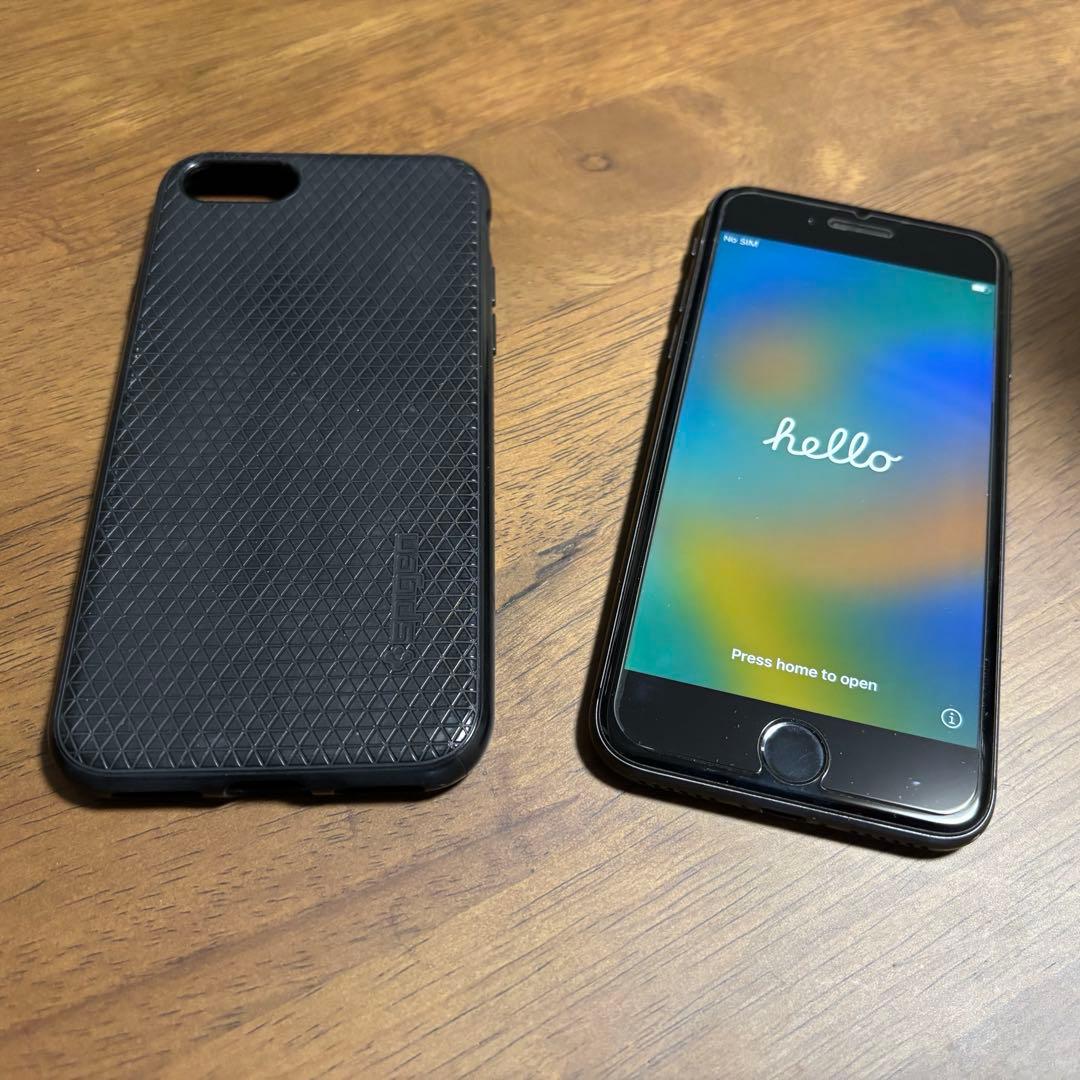 Apple iPhone 8 64GBスペースグレイ　SIMフリー