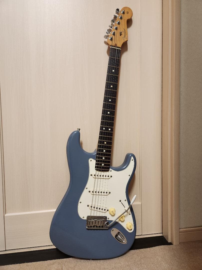 安*久様 FenderUSA American Standardストラト ブルー