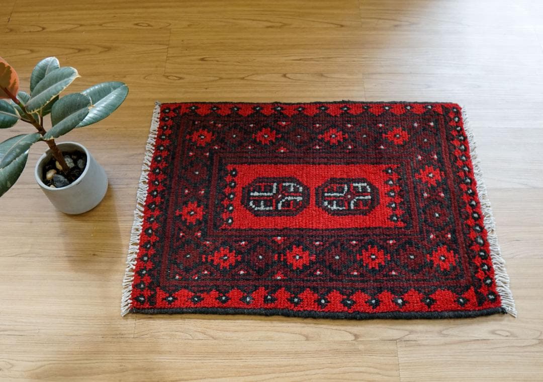 Chocotoypuトルクメン 手織り絨毯 トライバルラグ