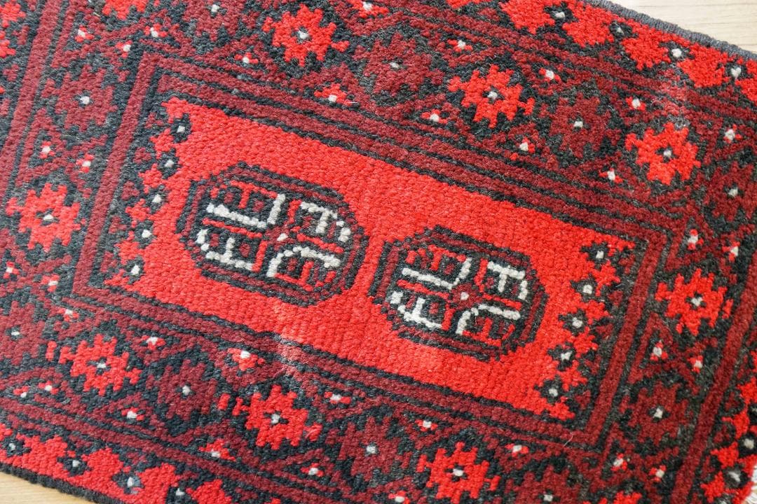 Chocotoypuトルクメン 手織り絨毯 トライバルラグ