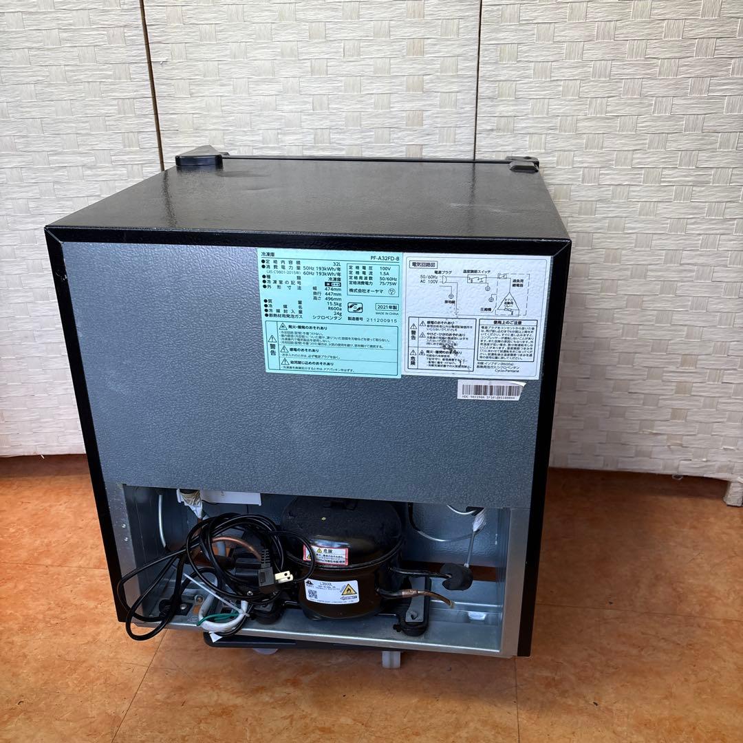 や IRIS OHYAMA 冷凍庫 2021年製 PF-A32FD-B 32L