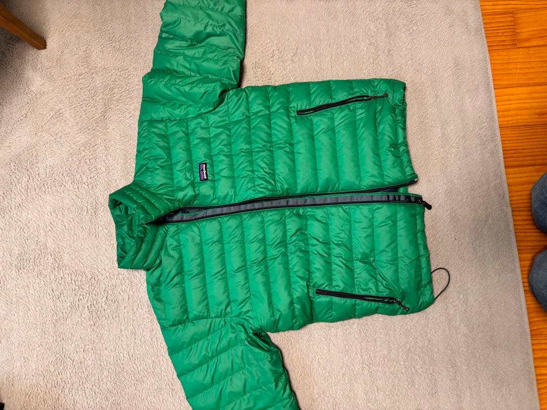 【最安値】patagoniaダウンセーター　ダウンジャケットメンズ s
