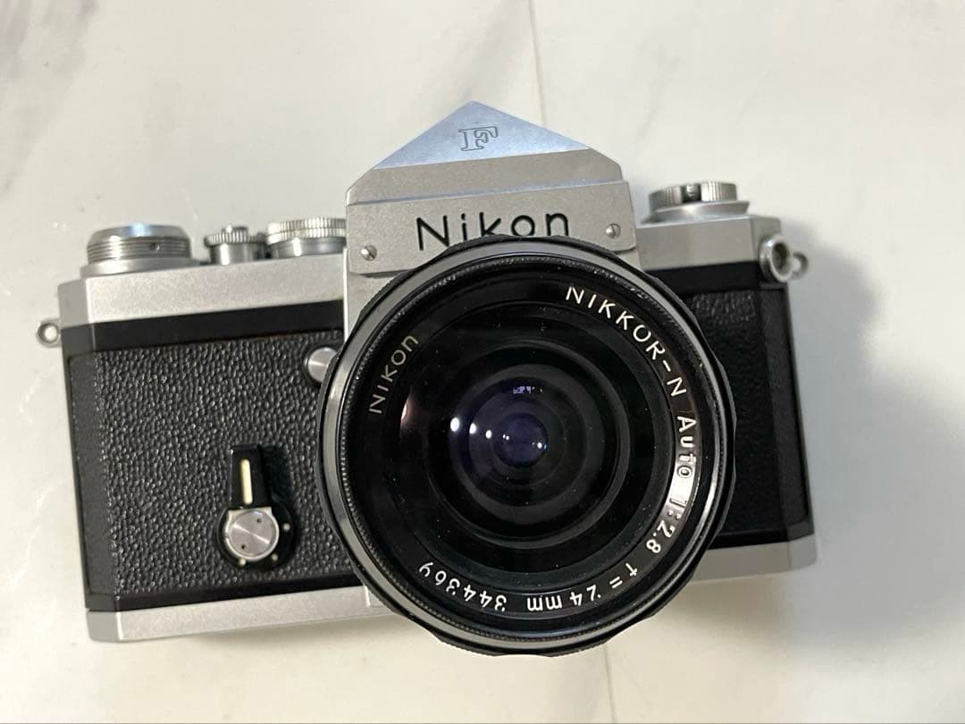 ニコン Nikon F シルバー レンズ付 フィルムカメラ