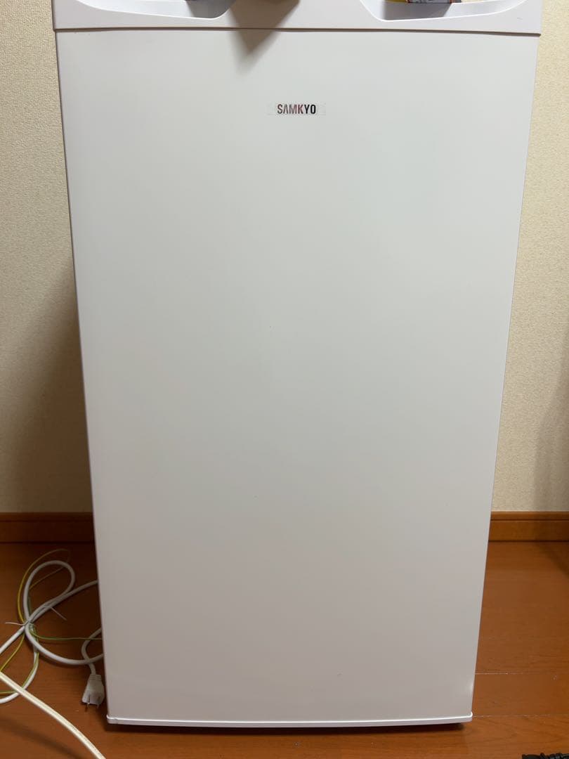 SANKYOホワイト冷凍庫 65L　概要欄をしっかりお読みください