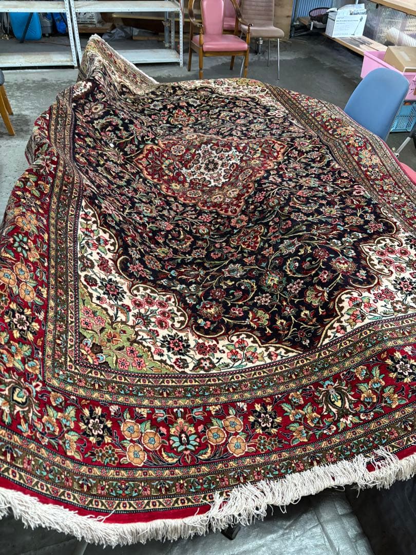 年内販売希望　価格交渉喜んで　ペルシャ絨毯　シルク100% 310x207