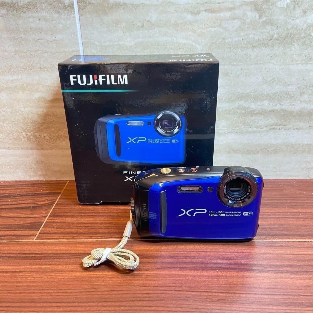 FUJI FILM FinePix XP90 デジカメ ほぼ新品 3812