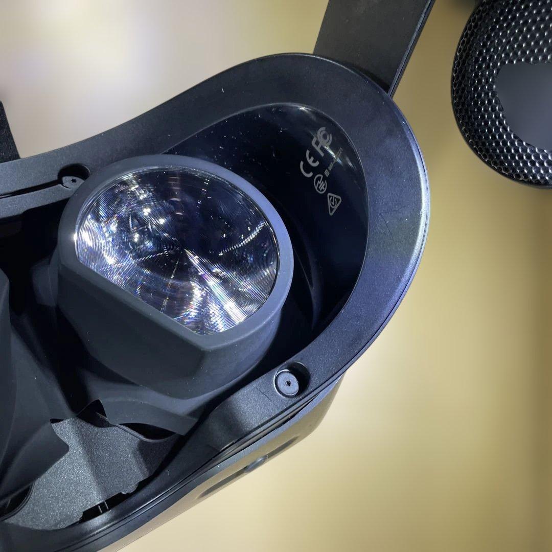 美品　VALVE INDEX VRヘッドセット動作確認済み 清掃なし