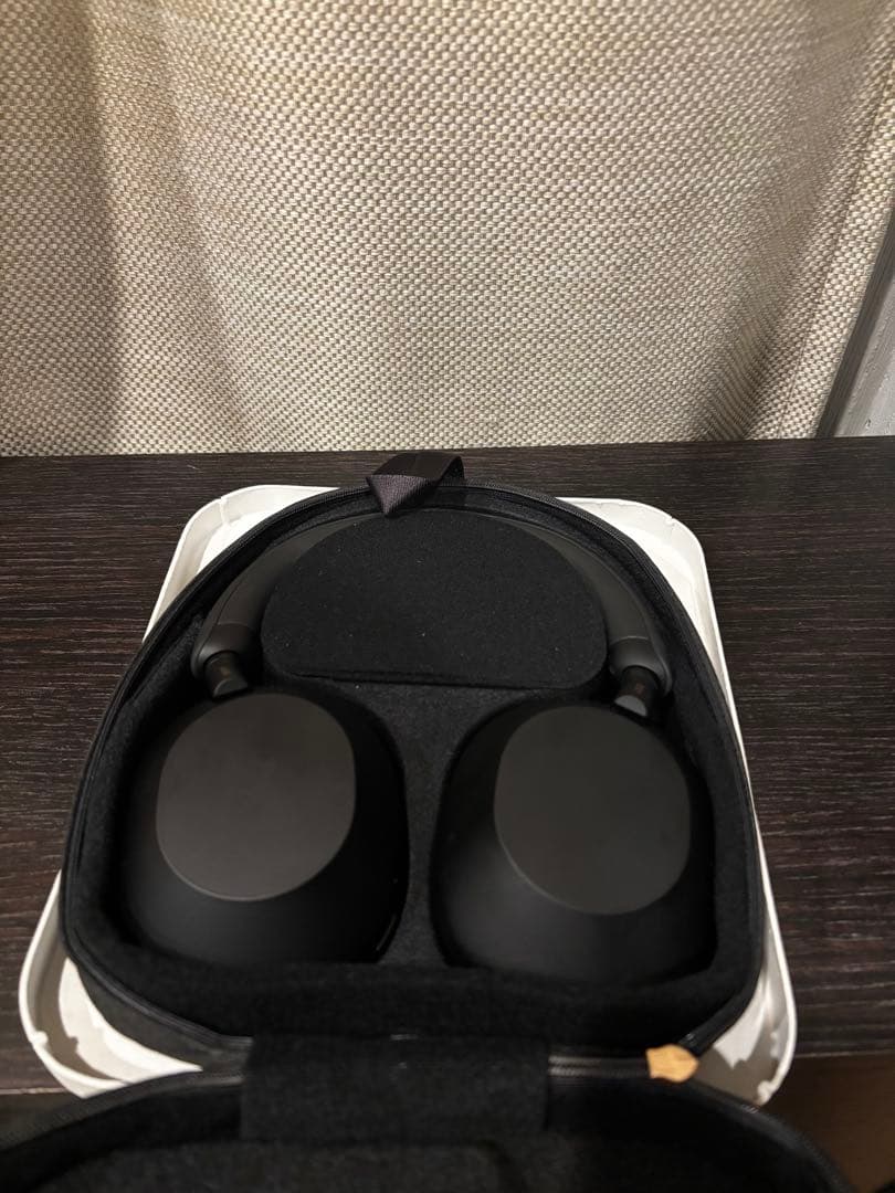 SONY WH-1000XM5 ソニー　SONY ワイヤレスヘッドセット