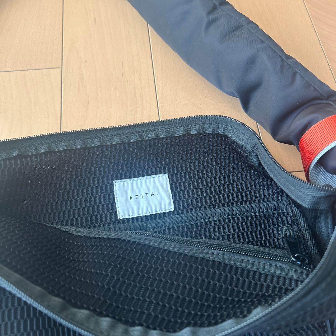 EDITA ボディバッグ　Lサイズ