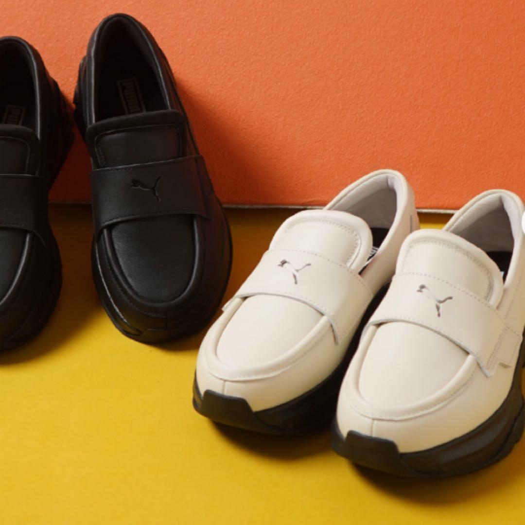 PUMA ローファー　レディース24cm ホワイト系　試着程度　美品