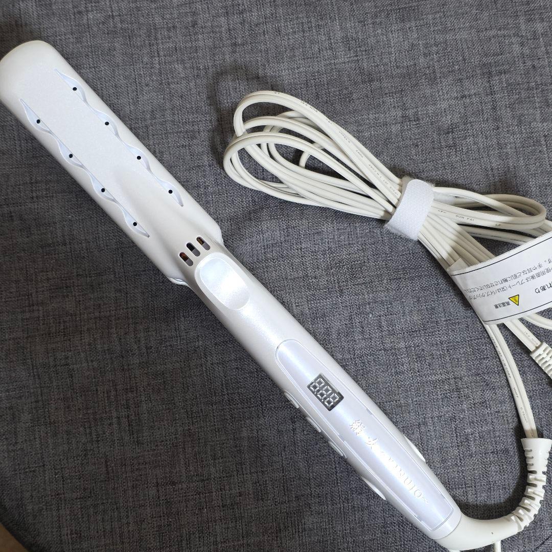 絹女〜KINUJO〜ストレートアイロン LM-125