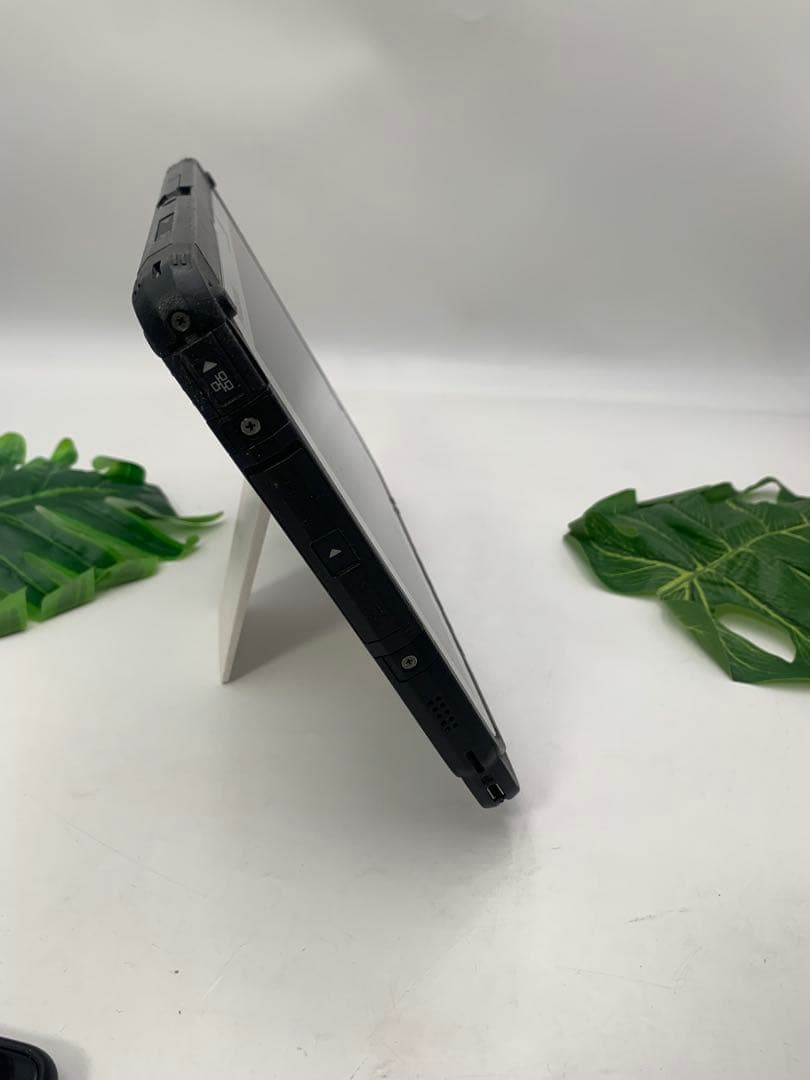 Panasonic Toughbook Core i5 7Y57 タッチパネル